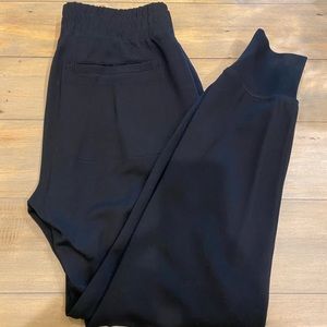 Cabi pivot jogger.. brand new without tags